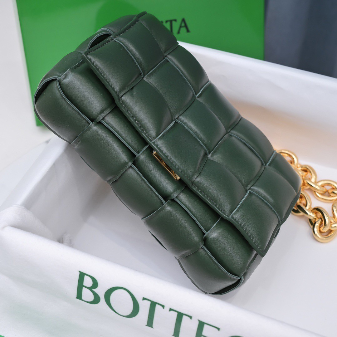 Bottega Veneta Chain Cassette Bag In Raintree Lambskin