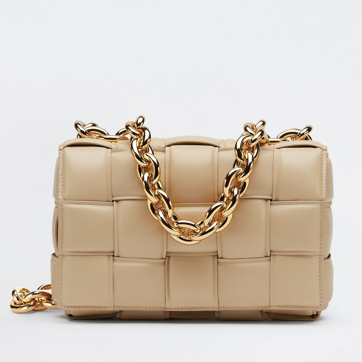 Bottega Veneta Chain Cassette Bag In Porridge Lambskin