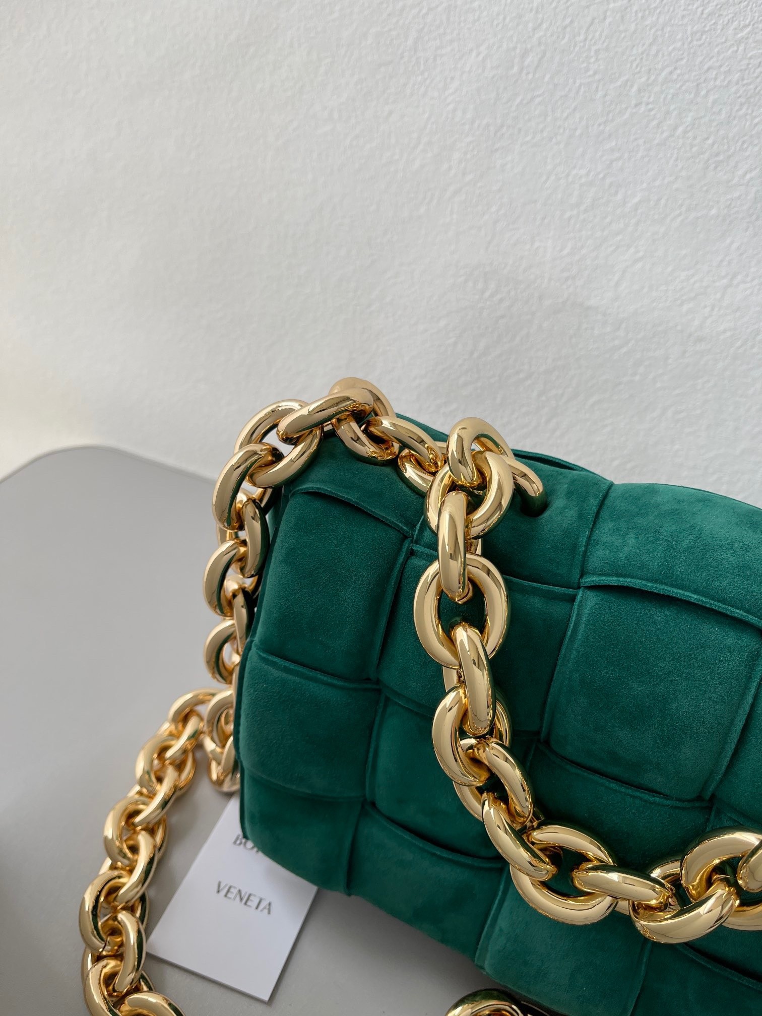 Bottega Veneta Chain Cassette Bag In Emerald Green Suede