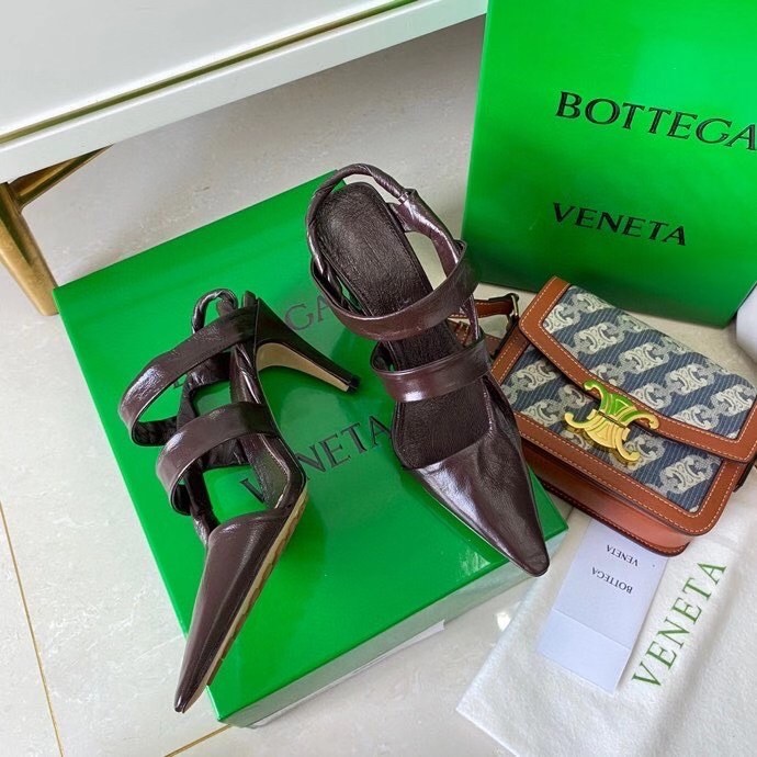 Bottega Veneta BV Point Slingback Sandals In Chocolate Lambskin