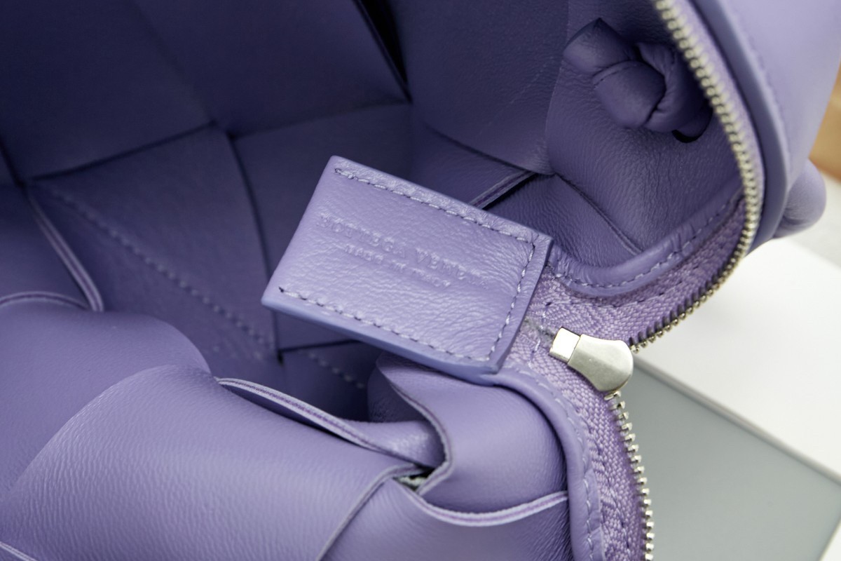 Bottega Veneta Small Cassette Camera Bag In Wisteria Lambskin