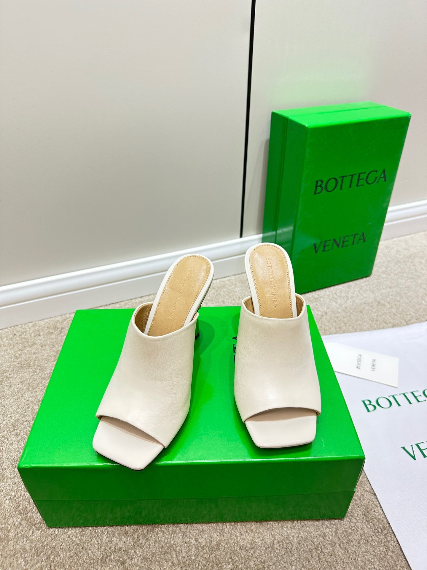 Bottega Veneta Knot Mules 90mm In White Lambskin