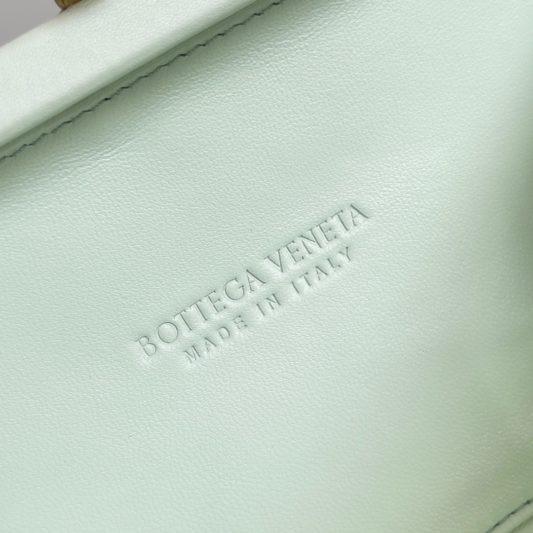 Bottega Veneta Knot Minaudiere Clutch In Glacier Intreccio Leather