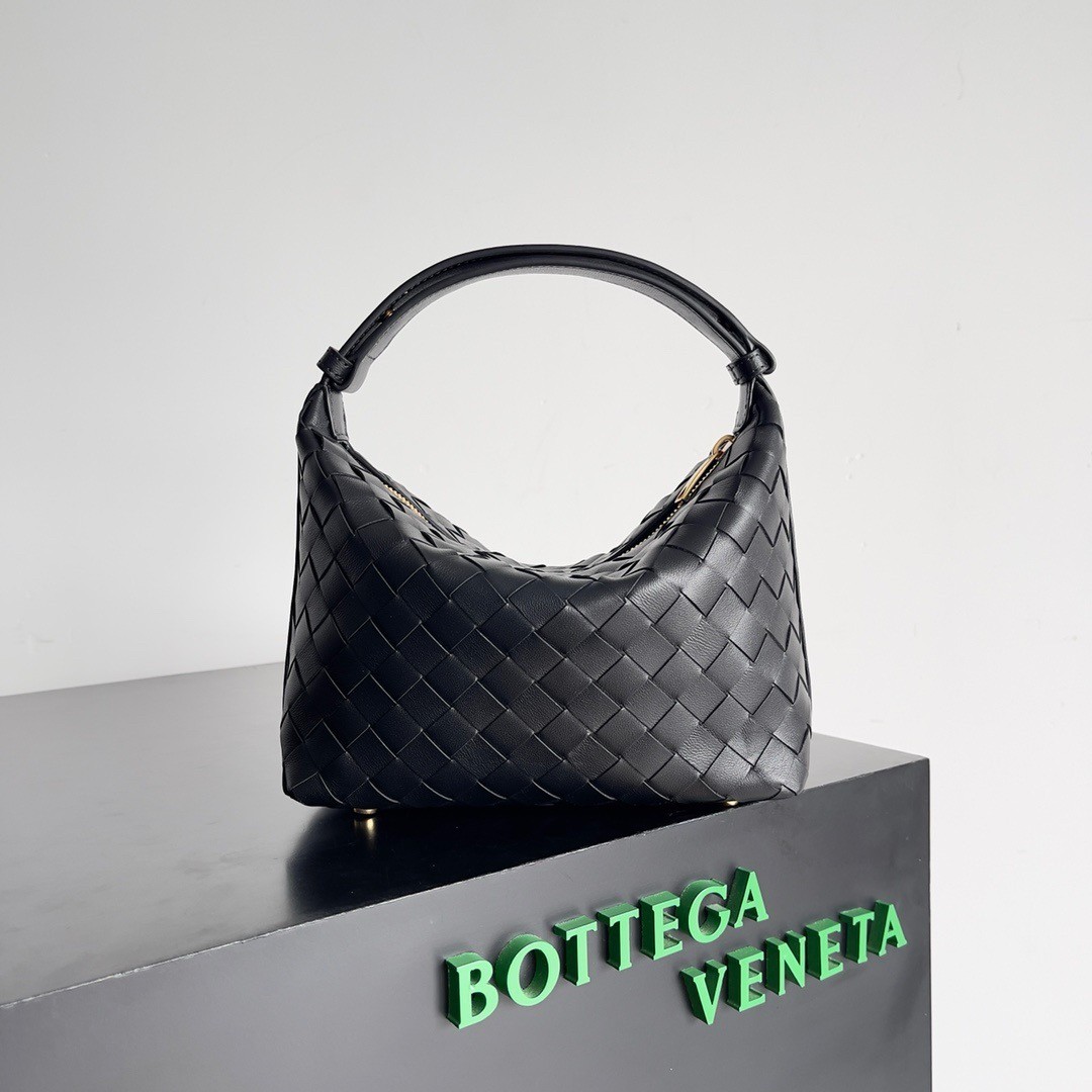 Bottega Veneta Mini Wallace Bag in Black Intrecciato Calfskin