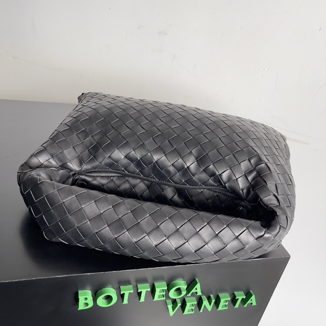 Bottega Veneta Small Hop Bag in Black Intrecciato Calfskin