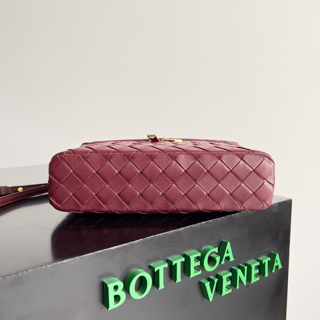 Bottega Veneta Bang Bang Vanity Case in Cherry Intrecciato Leather