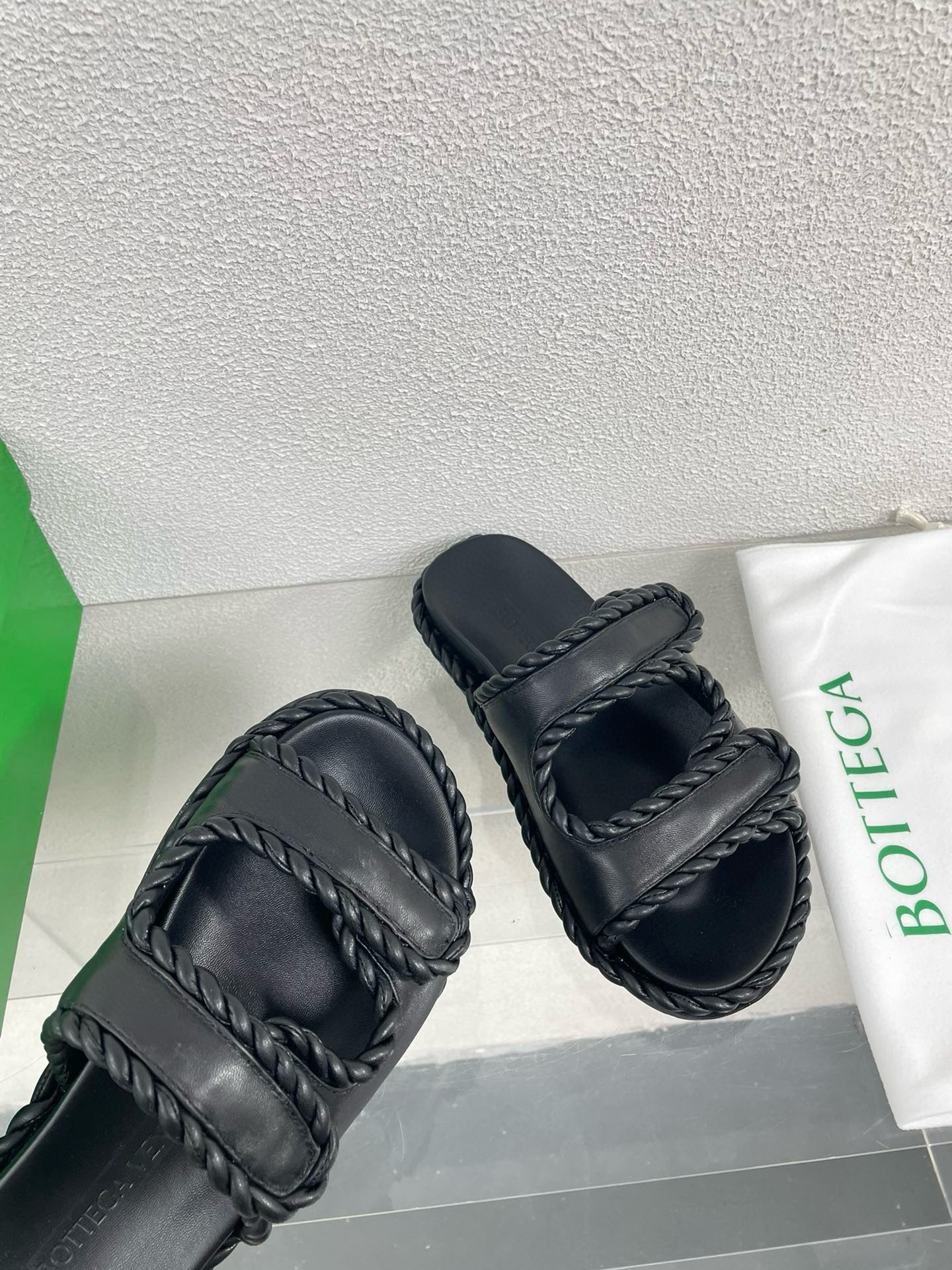 Bottega Veneta Jack Flat Slides in Black Lambskin