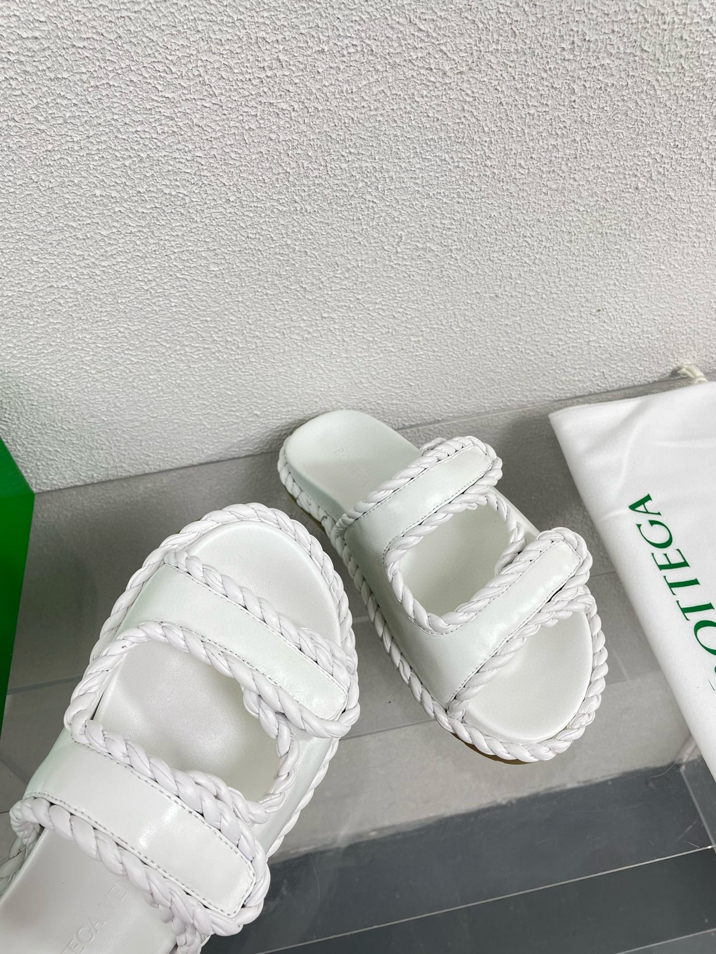 Bottega Veneta Jack Flat Slides in White Lambskin