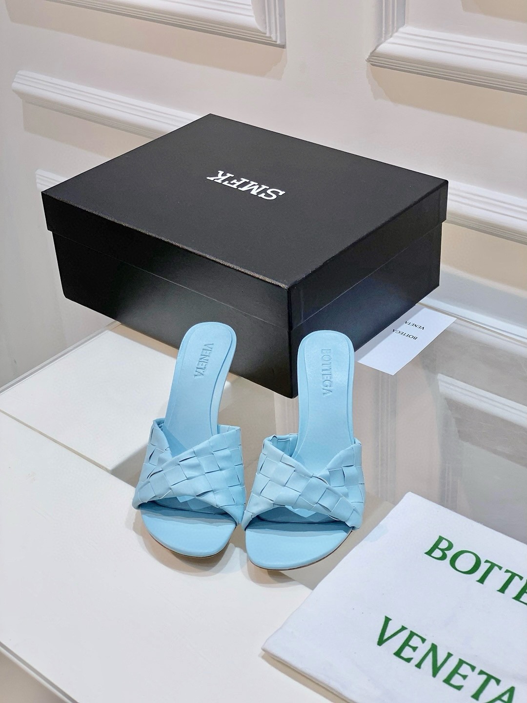 Bottega Veneta Blink Mules 80mm in Blue Intrecciato Lambskin