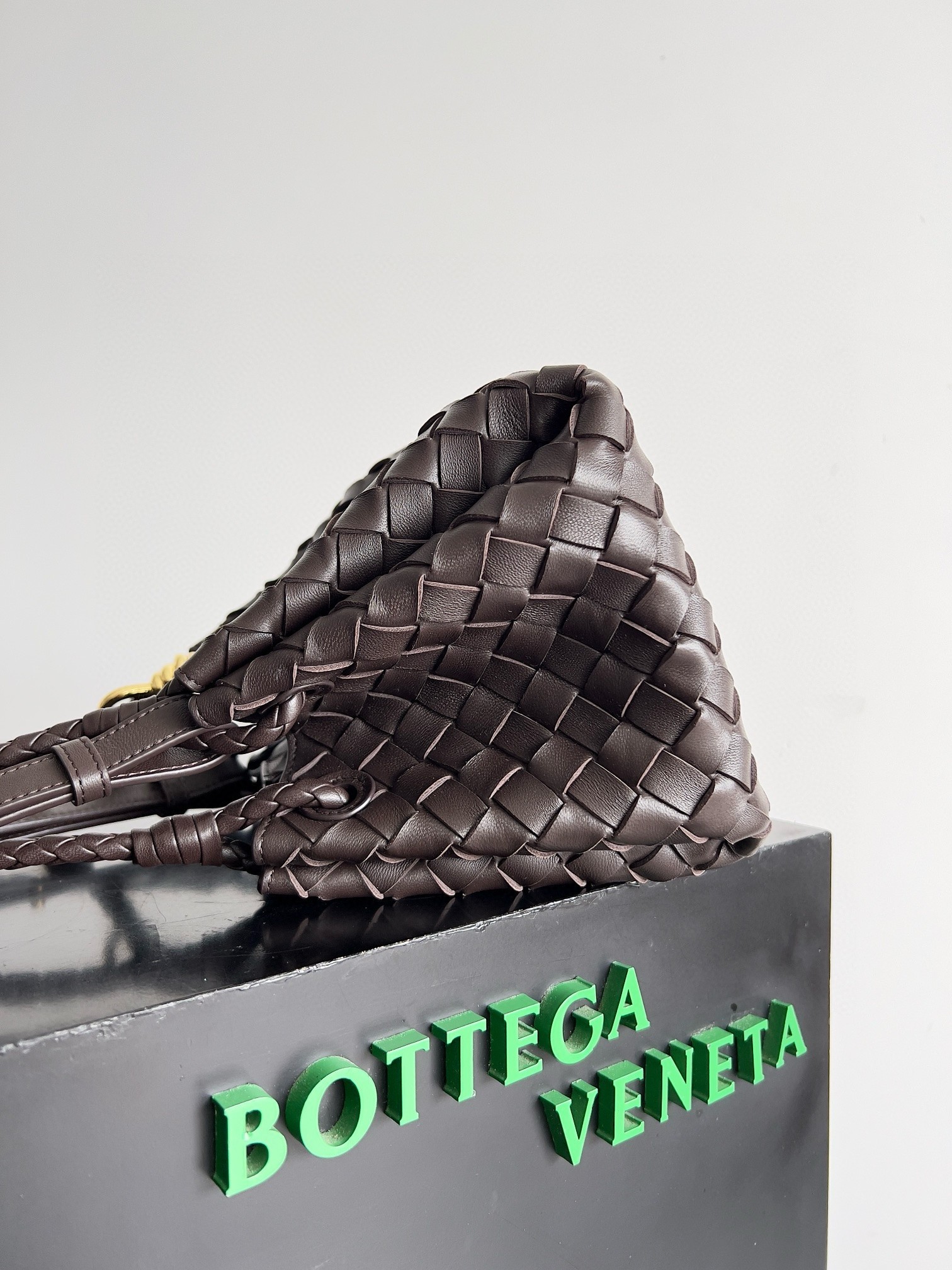 Bottega Veneta Parachute Small Bag in Fondant Intrecciato Lambskin