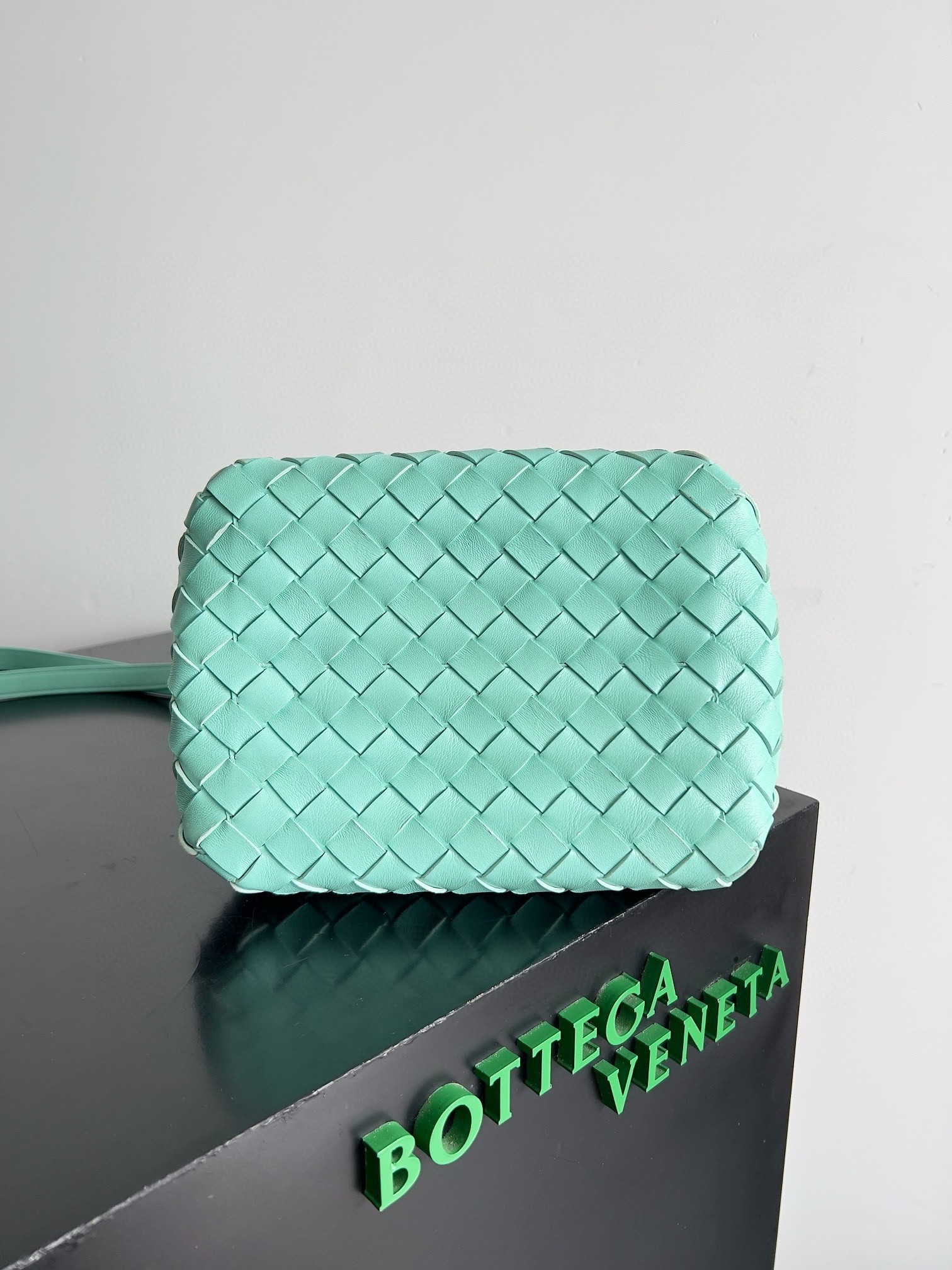 Bottega Veneta Parachute Small Bag in Green Oasis Intrecciato Lambskin