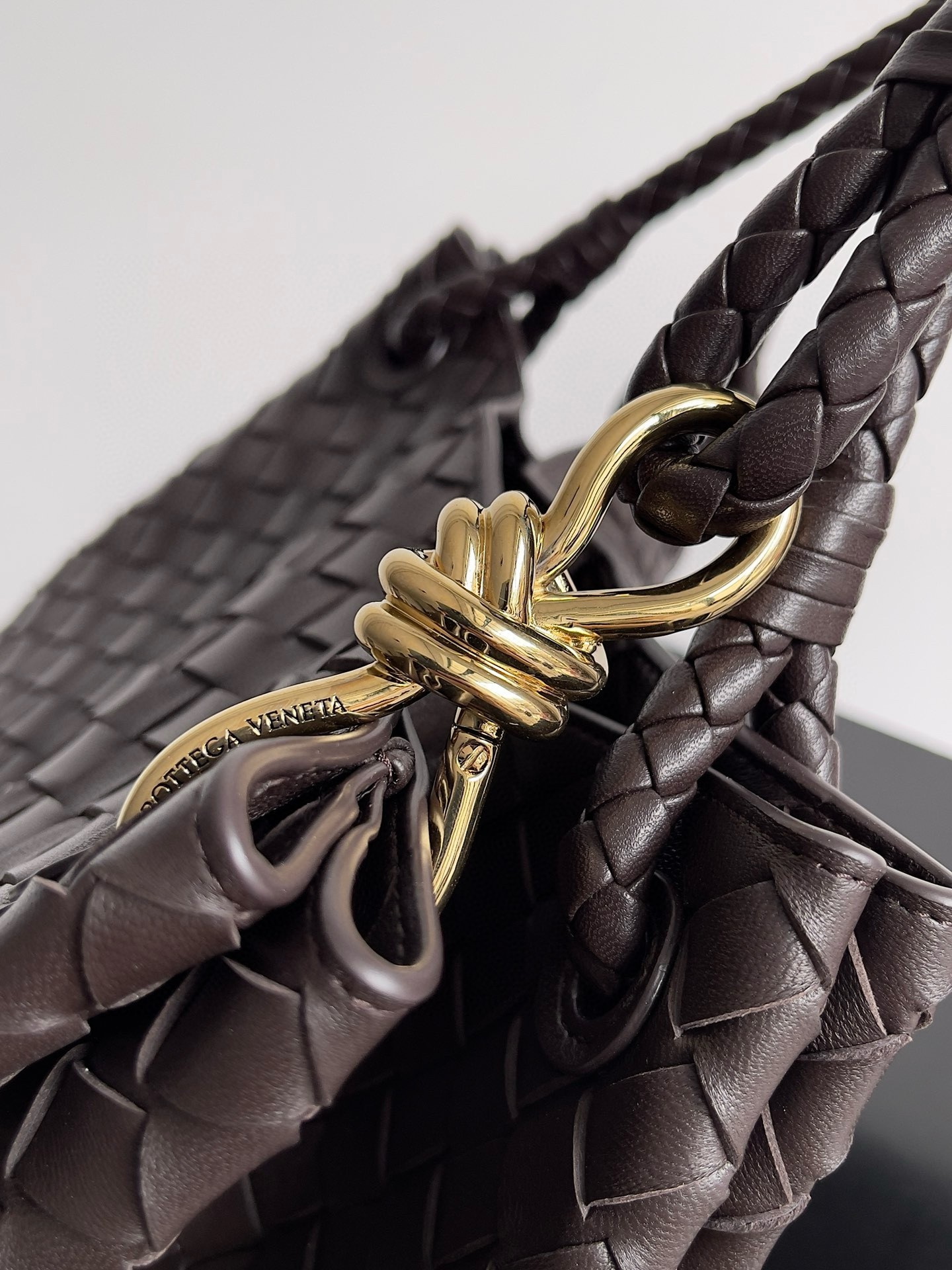 Bottega Veneta Parachute Large Bag in Fondant Intrecciato Lambskin