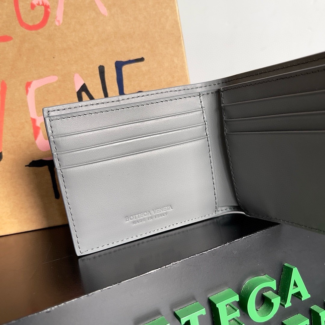 Bottega Veneta Cassette Bi-fold Wallet in Thunder Intrecciato Calfskin