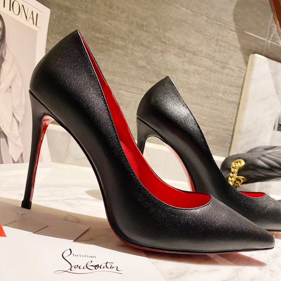 Christian Louboutin Kate Pumps 100 mm In Black Lambskin