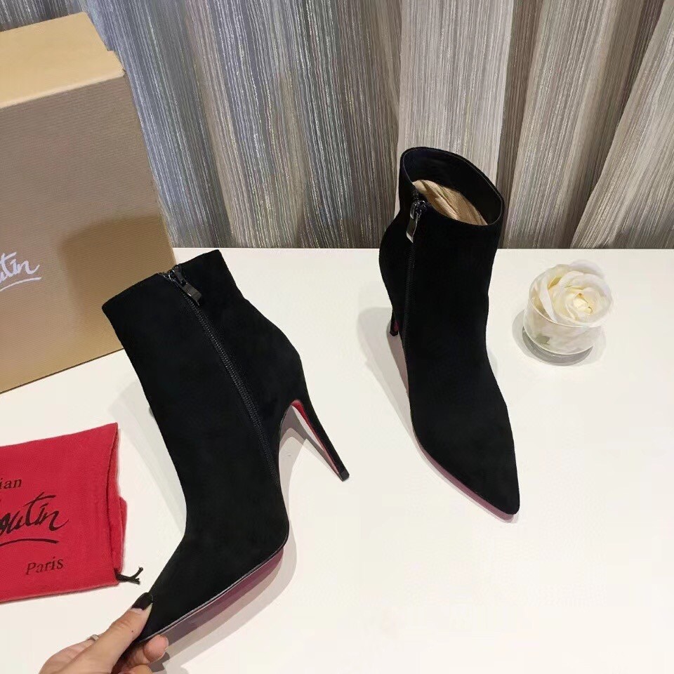 Christian Louboutin So Kate Booty 100MM In Black Suede