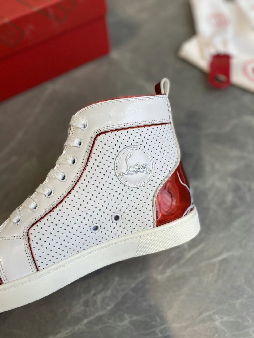 Christian Louboutin Fun Louis Woman Flat Sneakers In White Calfskin