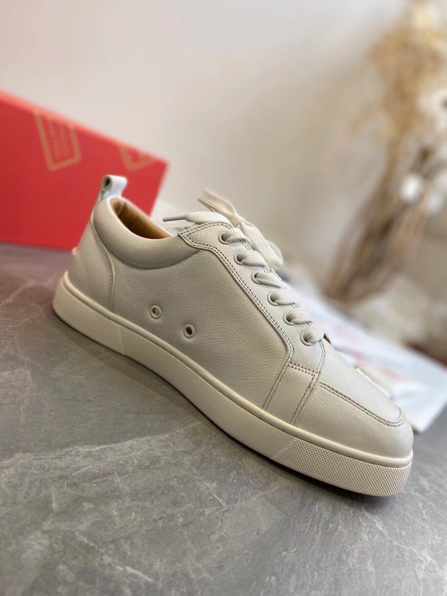 Christian Louboutin Men's Louis Junior Flat Sneakers In White Calfskin