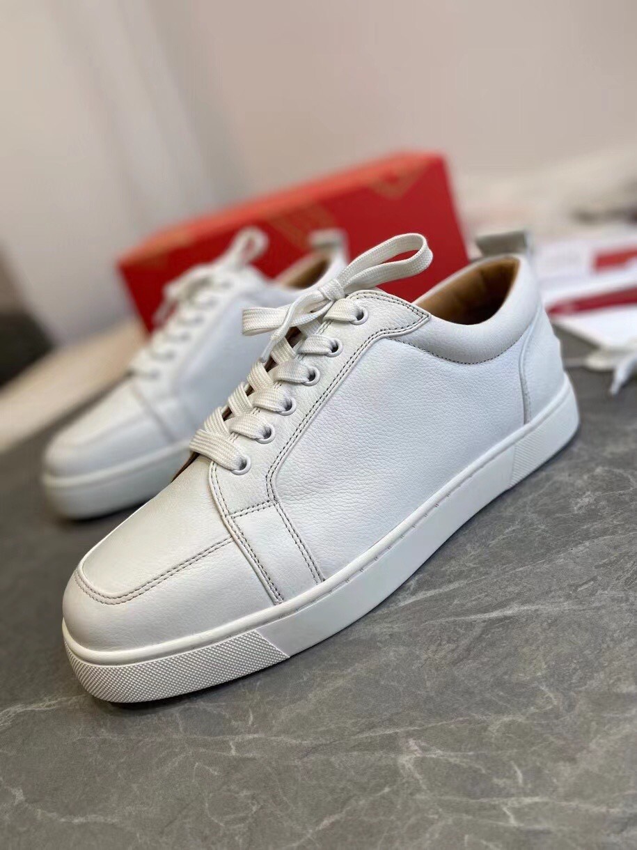 Christian Louboutin Men's Louis Junior Flat Sneakers In White Calfskin