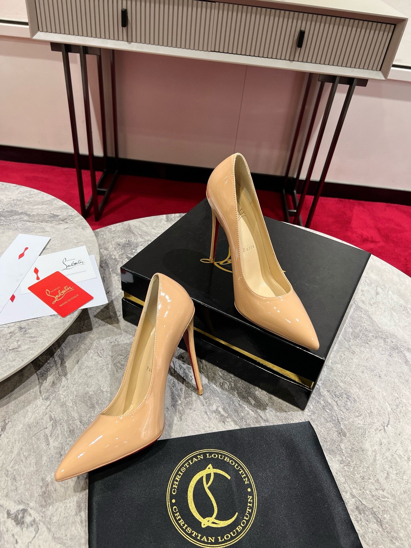 Christian Louboutin So Kate Pumps 100mm in Nude Patent Leather