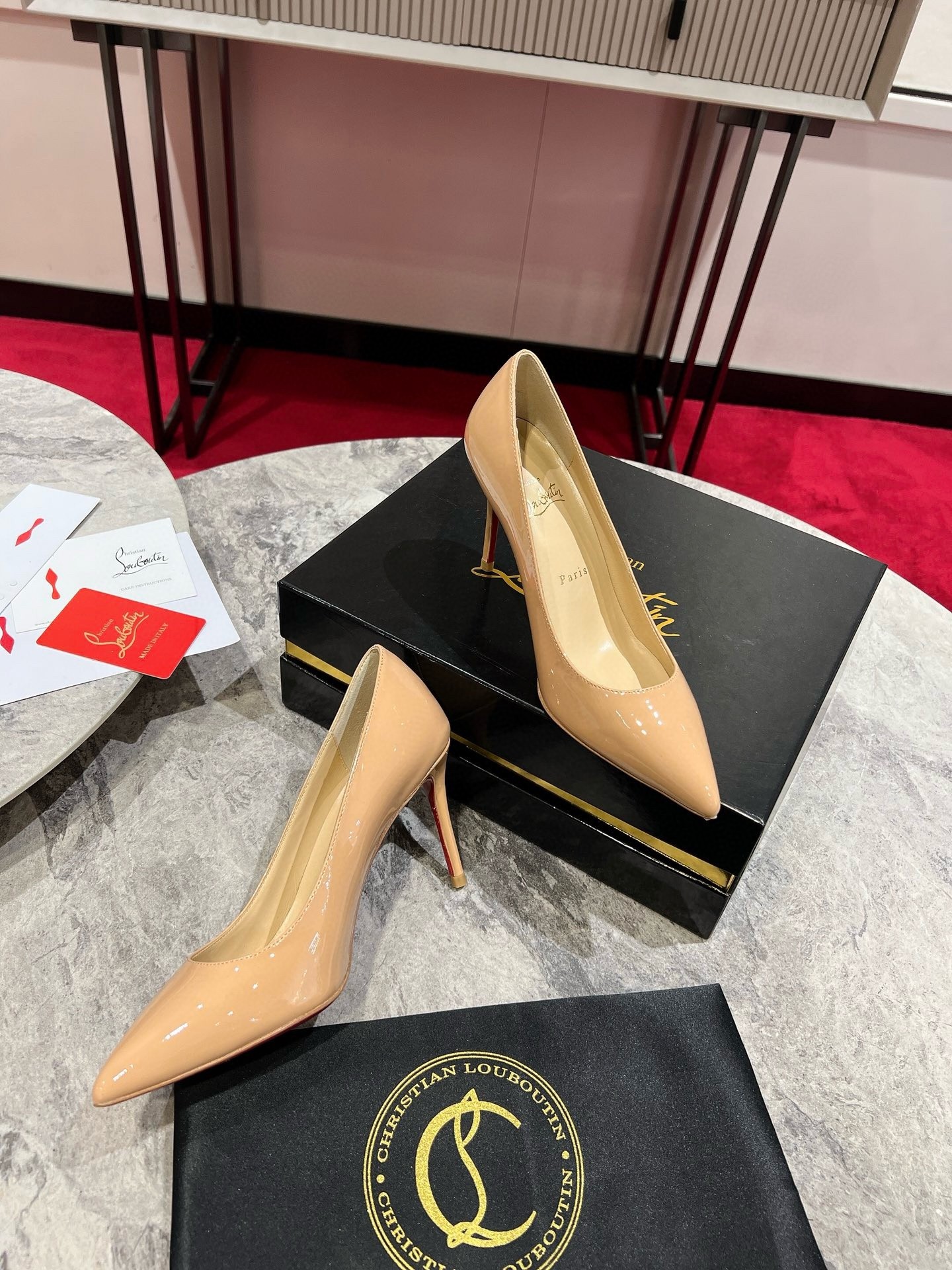 Christian Louboutin Kate Pumps 85mm in Nude Patent Leather