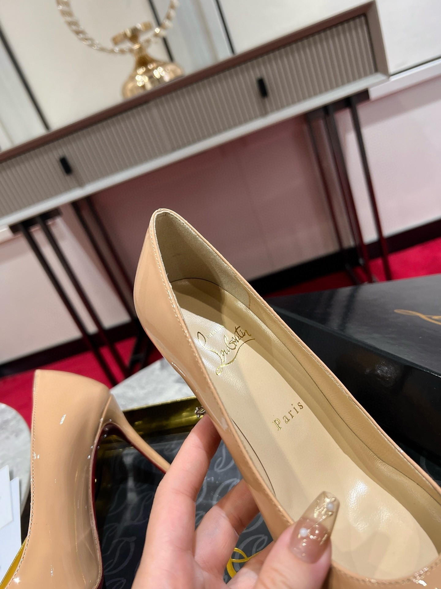 Christian Louboutin Kate Pumps 85mm in Nude Patent Leather