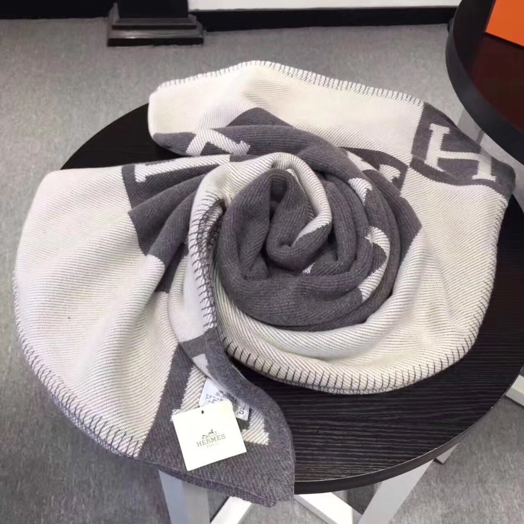 Hermes Grey Avalon Blanket