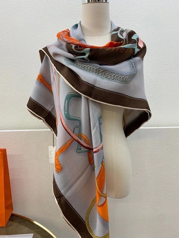 Hermes Beige Projets Carres Shawl 140