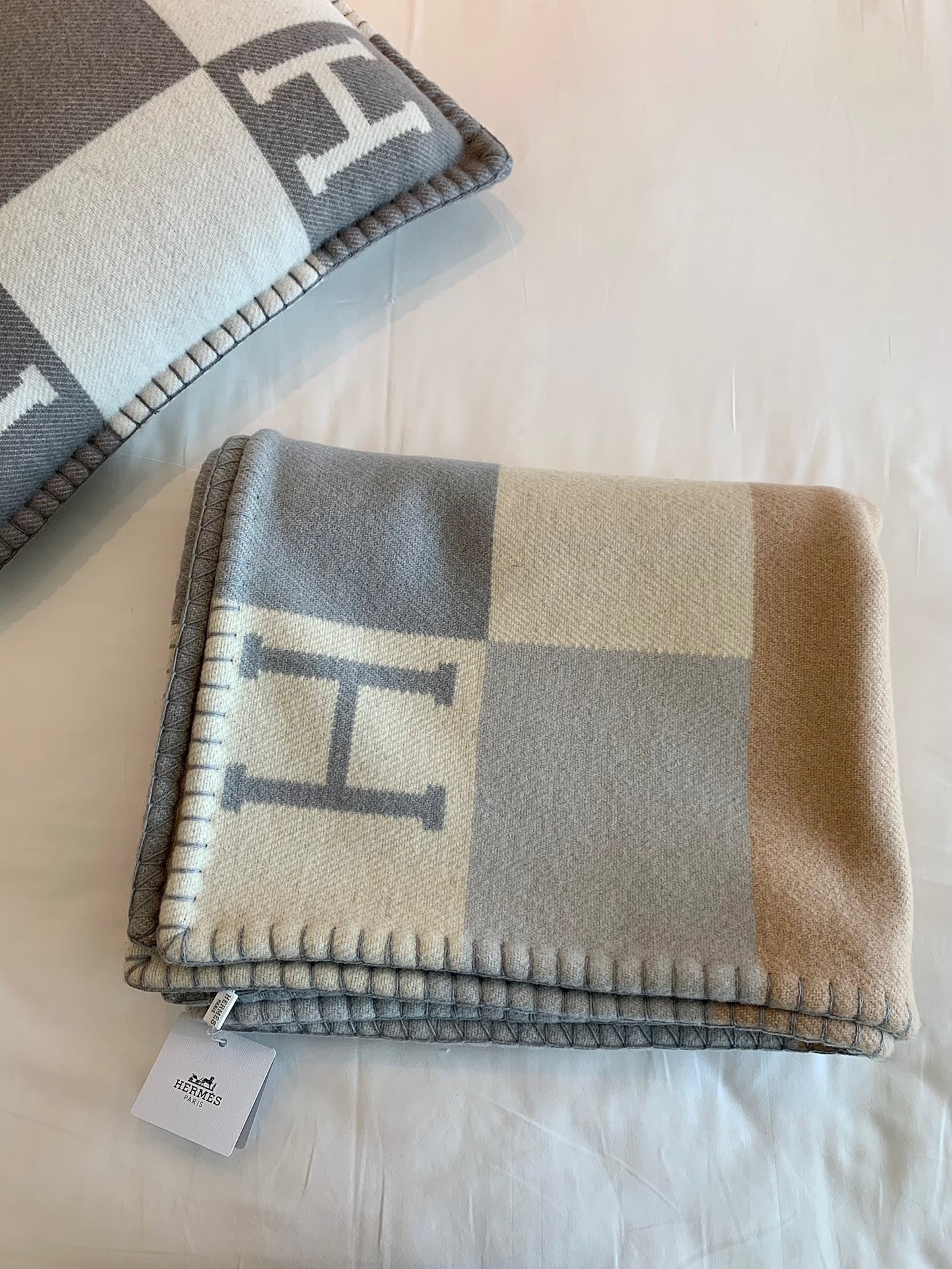 Hermes H Drapeau Blanket in Acier and Perle Cashmere