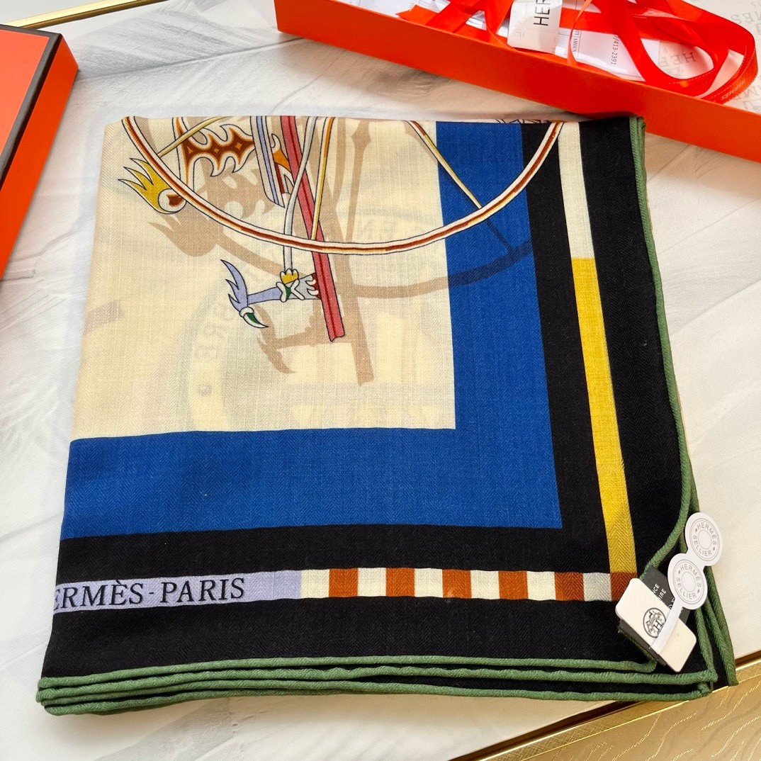 Hermes Beige/Blue Voitures en Equilibre Shawl 140