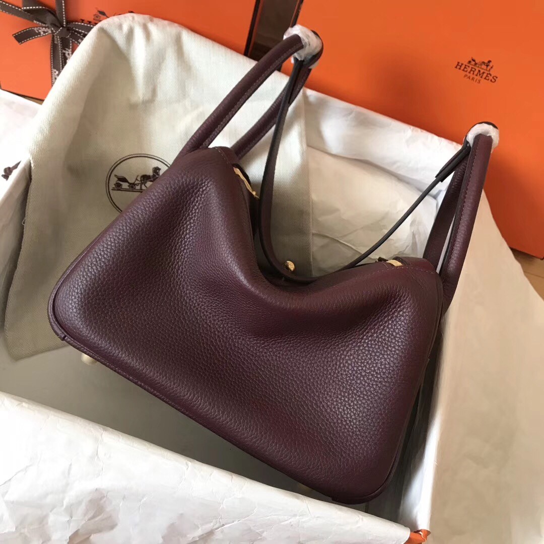 Hermes Bordeaux Lindy 26cm Clemence Handmade Bag