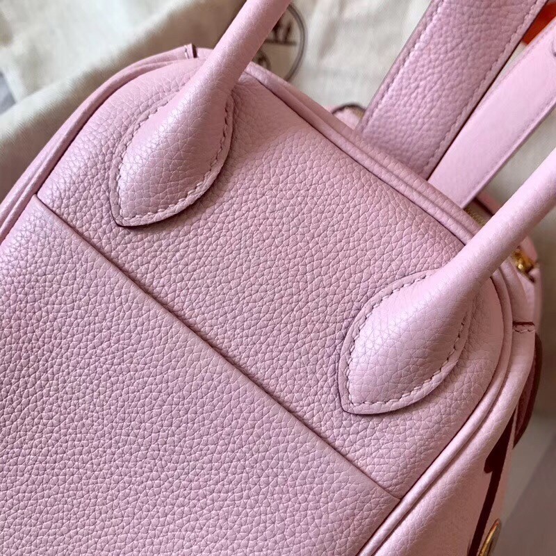 Hermes Rose Dragee Lindy 26cm Clemence Handmade Bag