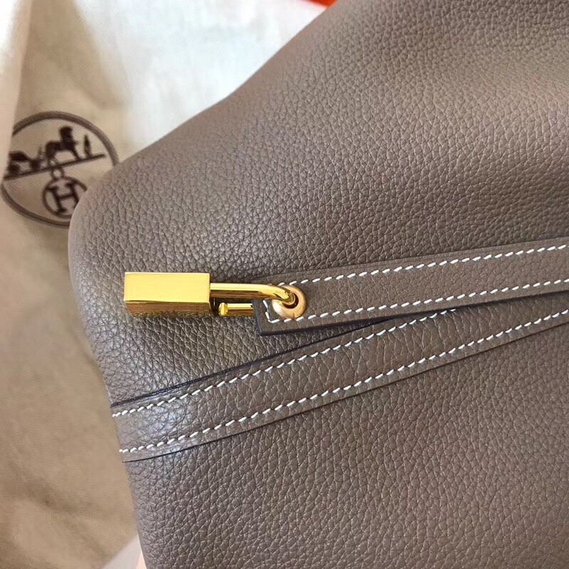 Hermes Taupe Picotin Lock MM 22cm Handmade Bag