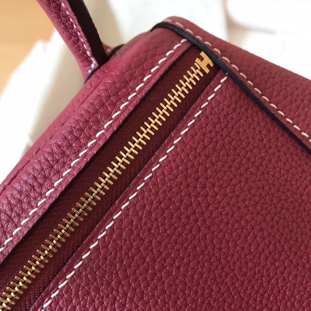 Hermes Ruby Lindy 26cm Clemence Handmade Bag