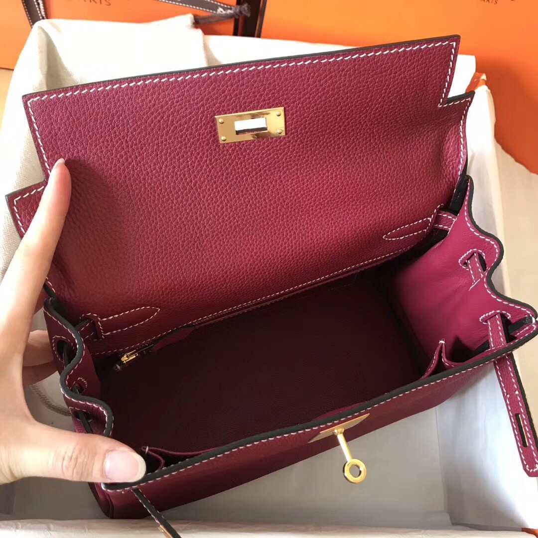 Hermes Ruby Clemence Kelly 28cm Handmade Bag