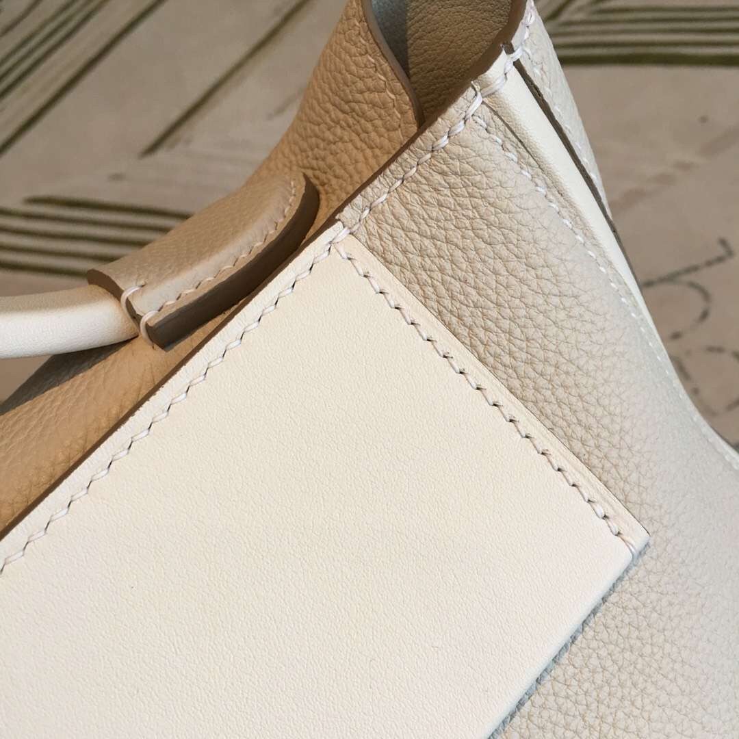 Hermes 24/24 29 Bag In White Clemence Calfskin