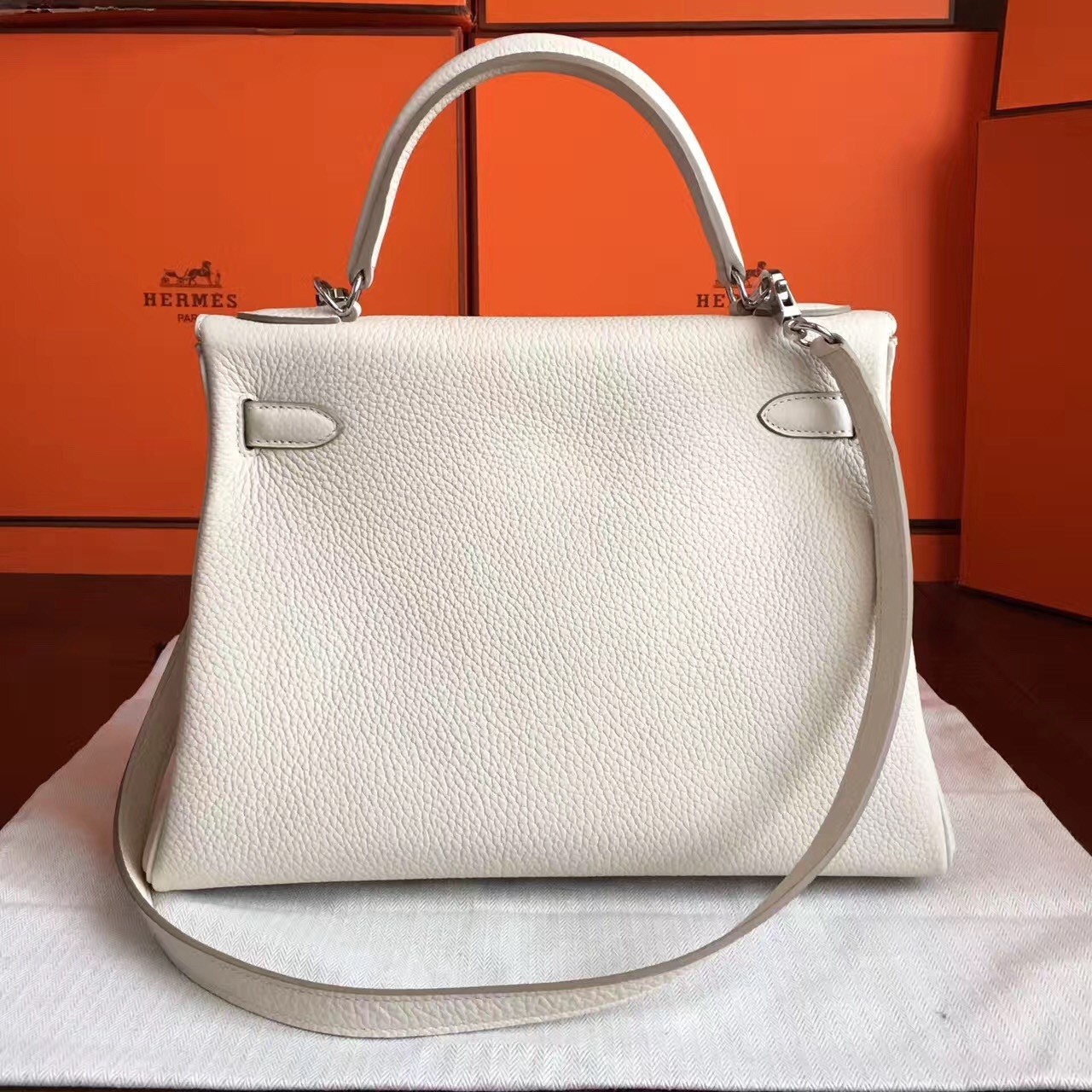 Hermes White Clemence Kelly Retourne 32cm Handmade Bag