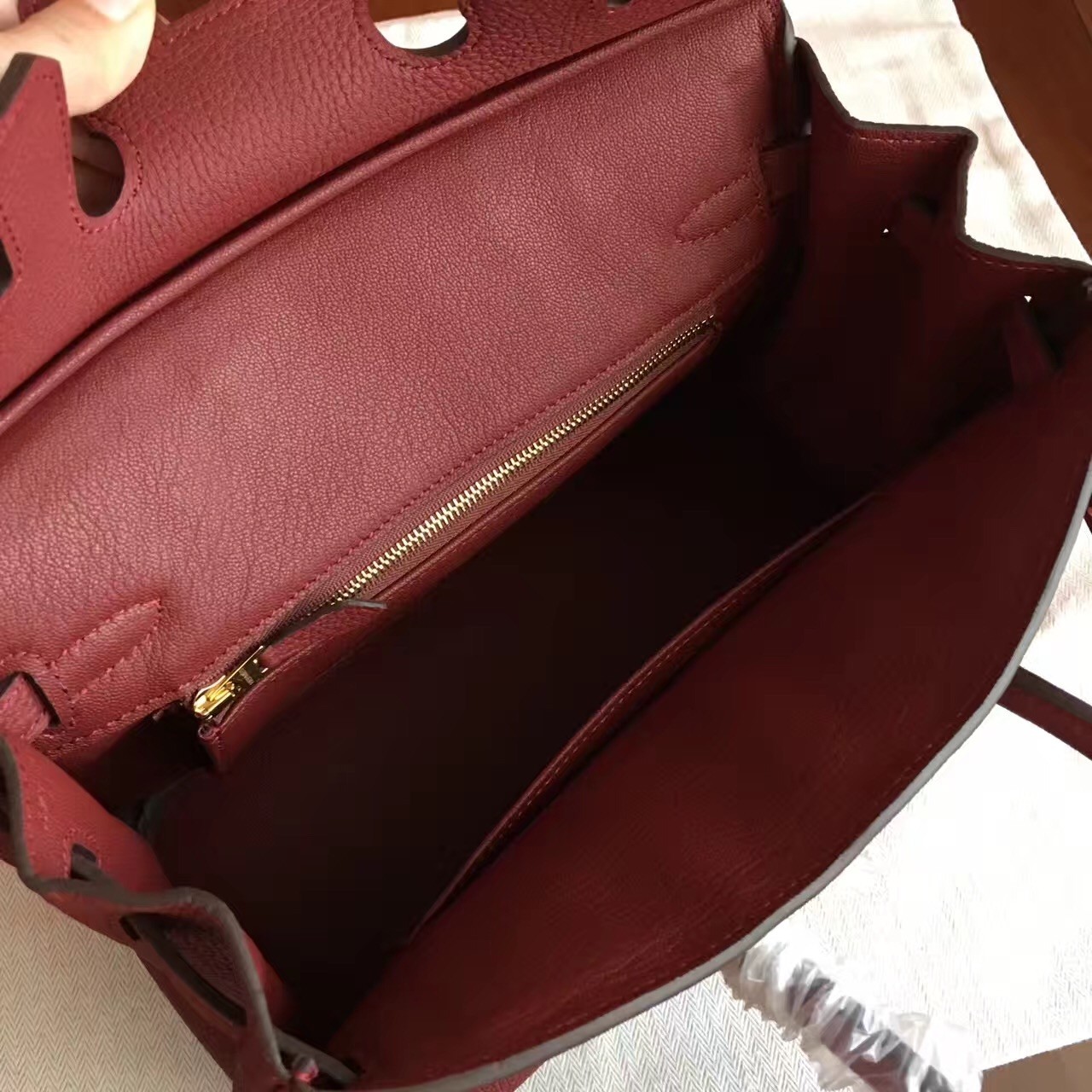 Hermes Bordeaux Birkin 25cm Clemence Handmade Bag