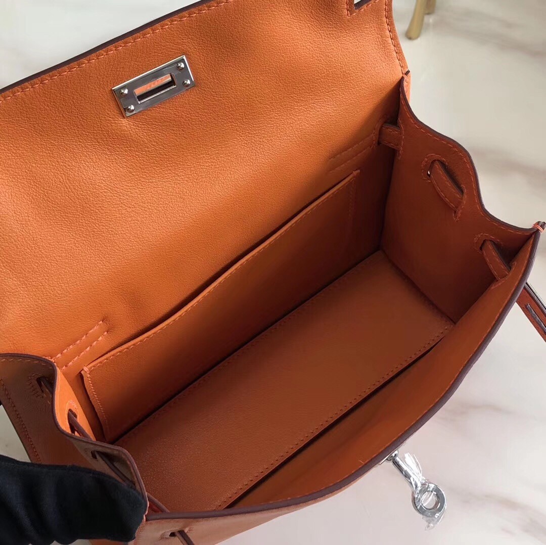 Hermes Orange Swift Kelly Danse Bag