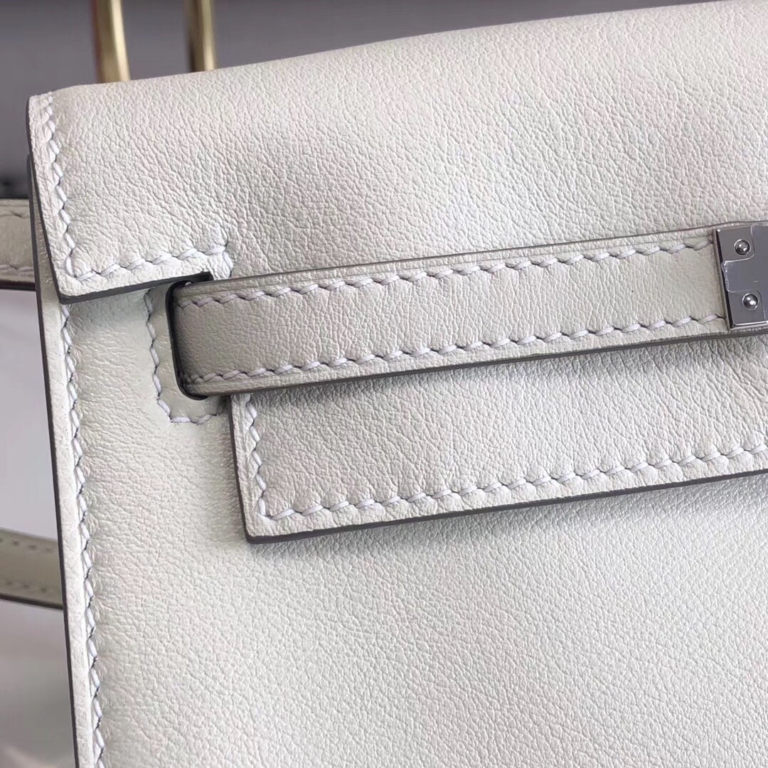 Hermes White Swift Kelly Danse Bag