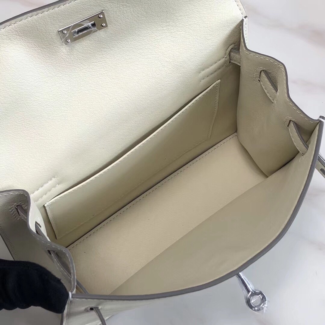 Hermes White Swift Kelly Danse Bag