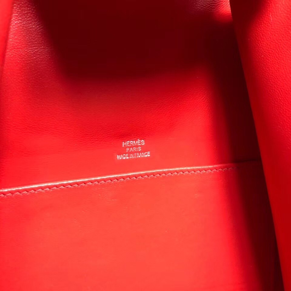 Hermes GR24 Backpack In Red Everycolor Calfskin