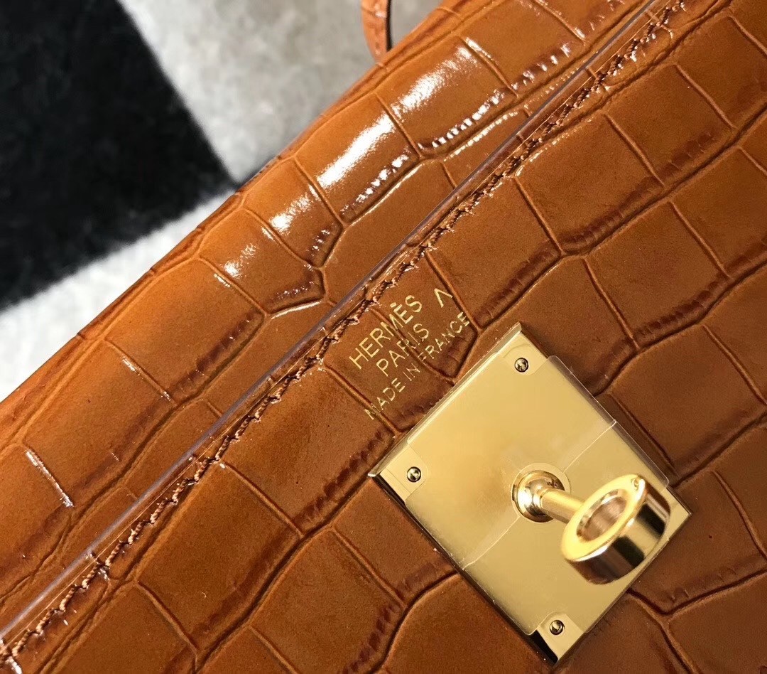 Hermes Kelly 28cm Bag In Brown Embossed Crocodile GHW