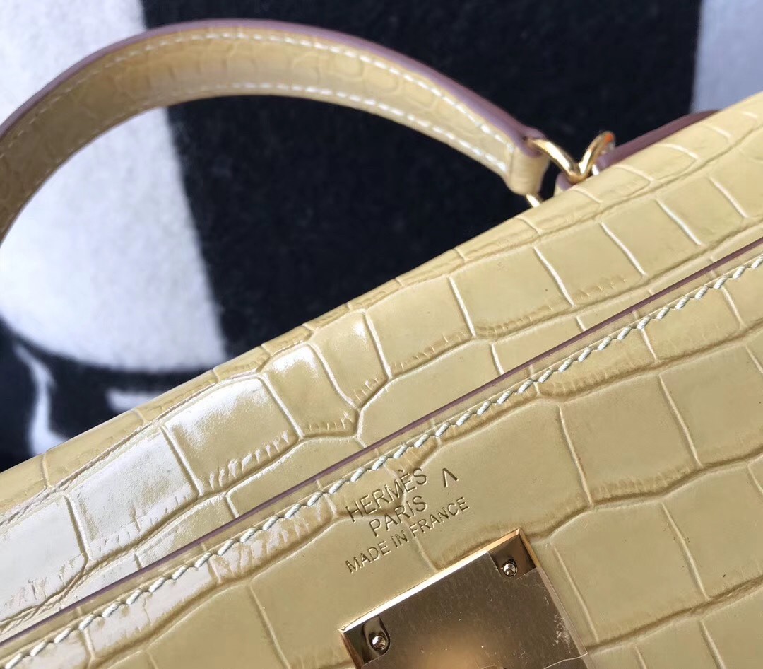 Hermes Kelly 28cm Bag In Jaune Poussin Embossed Crocodile GHW