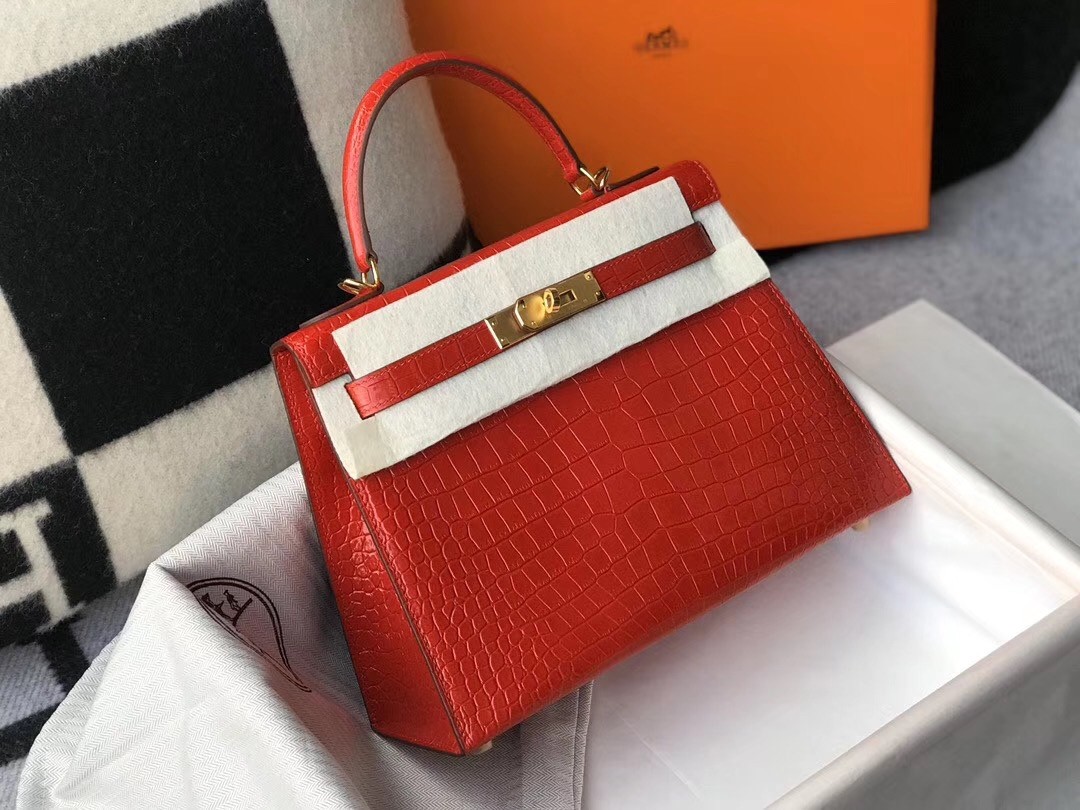 Hermes Kelly 28cm Bag In Red Embossed Crocodile GHW