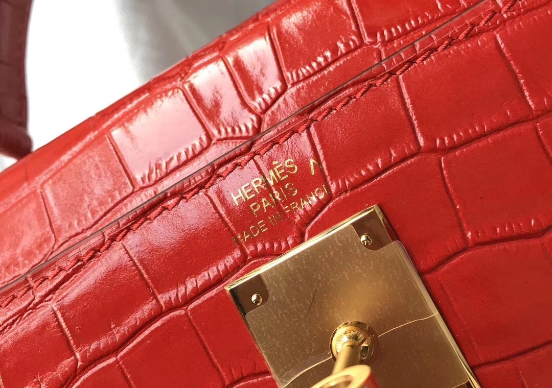 Hermes Kelly 28cm Bag In Red Embossed Crocodile GHW