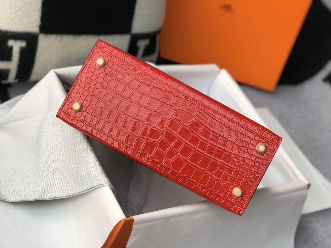 Hermes Kelly 28cm Bag In Red Embossed Crocodile GHW