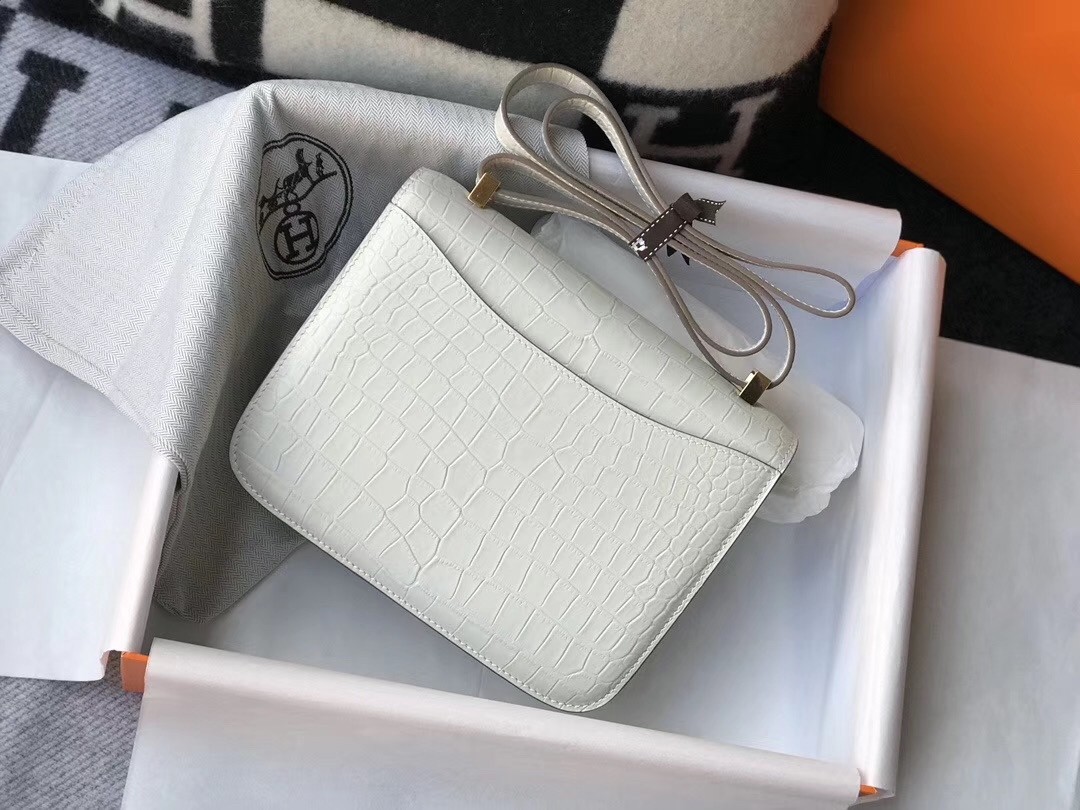 Hermes Constance 24cm Bag In White Embossed Crocodile