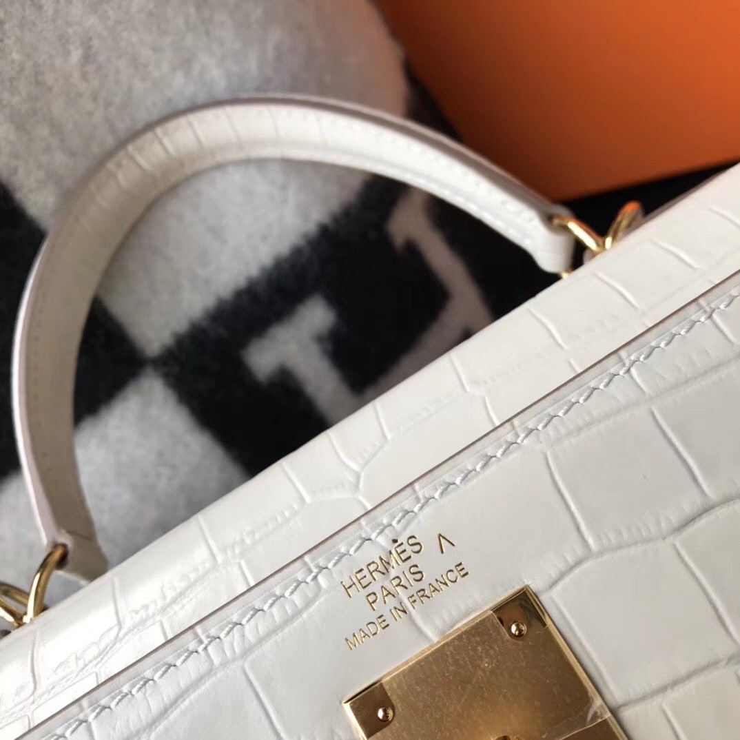 Hermes Kelly 25cm Bag In White Embossed Crocodile