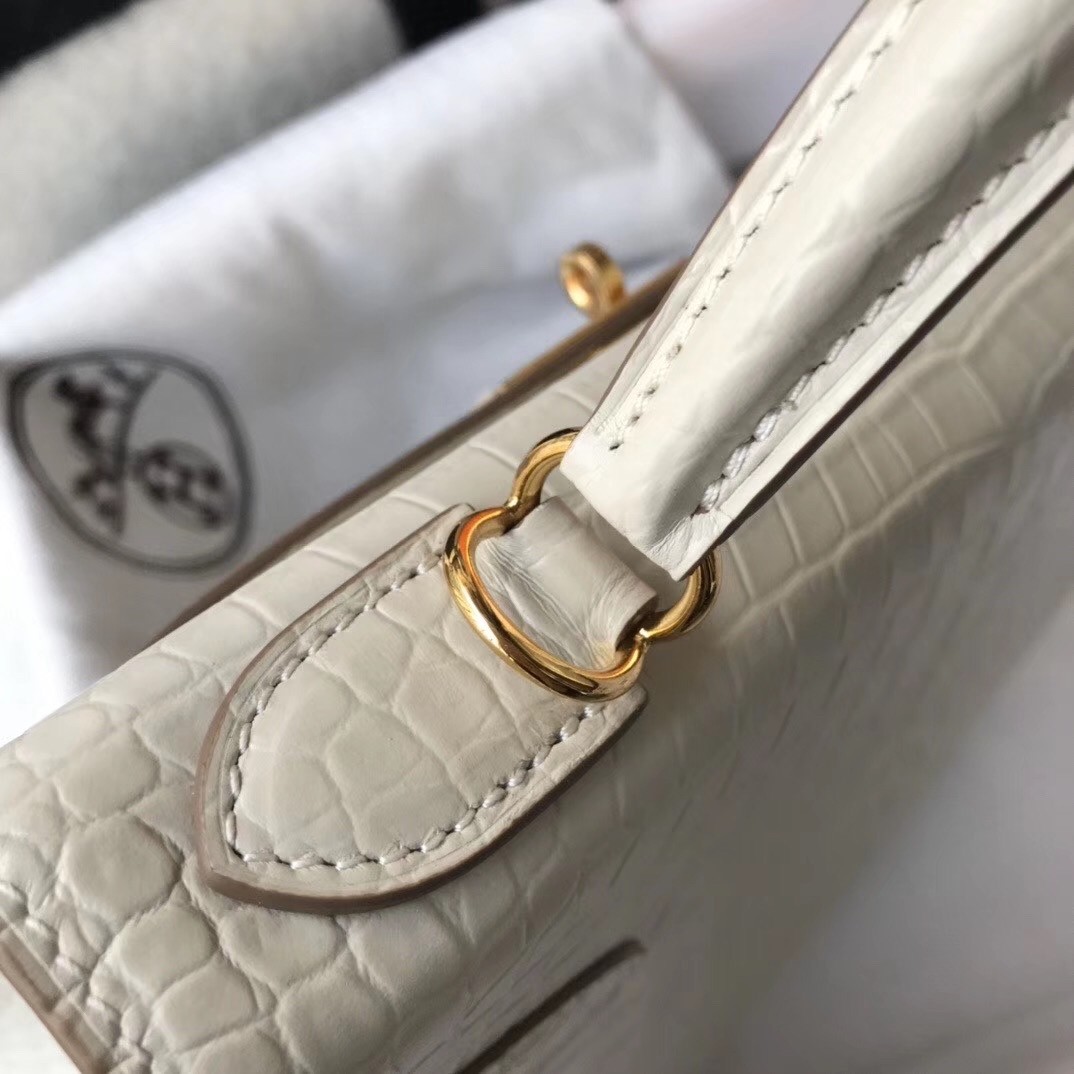 Hermes Kelly 25cm Bag In White Embossed Crocodile