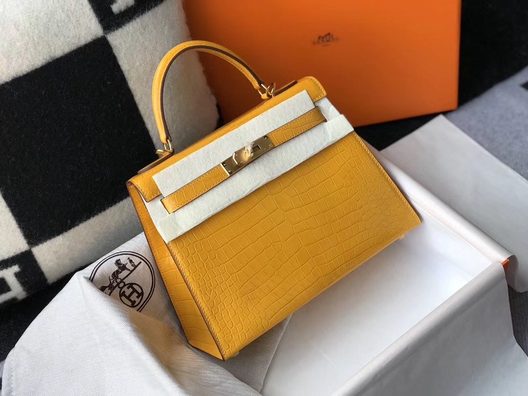 Hermes Kelly 28cm Bag In Yellow Embossed Crocodile GHW